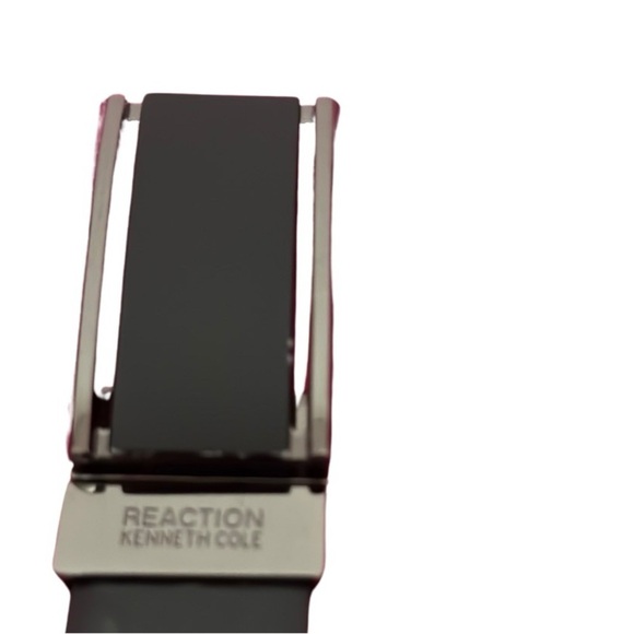 Kenneth Cole Reaction Black Faux Leather Belt - Picture 1 of 5